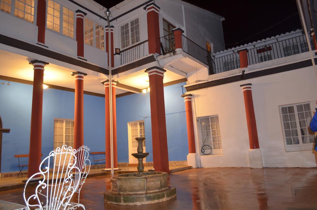 Casa Solariega Hostal B&B Sucre Ngoại thất bức ảnh