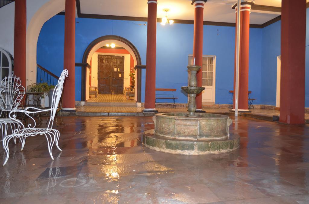 Casa Solariega Hostal B&B Sucre Ngoại thất bức ảnh