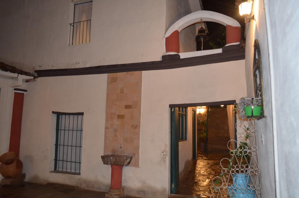 Casa Solariega Hostal B&B Sucre Ngoại thất bức ảnh